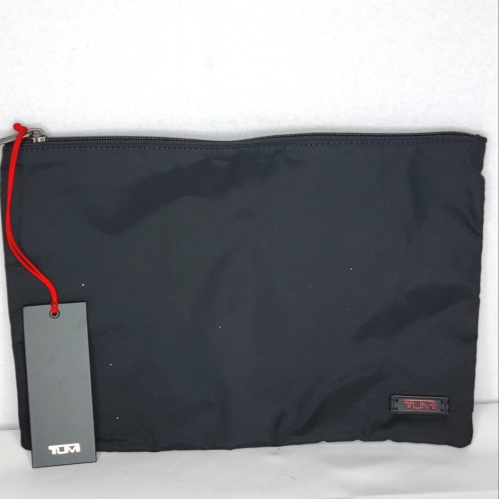 TUMI Accessories & Toiletries‎ Bag. P144